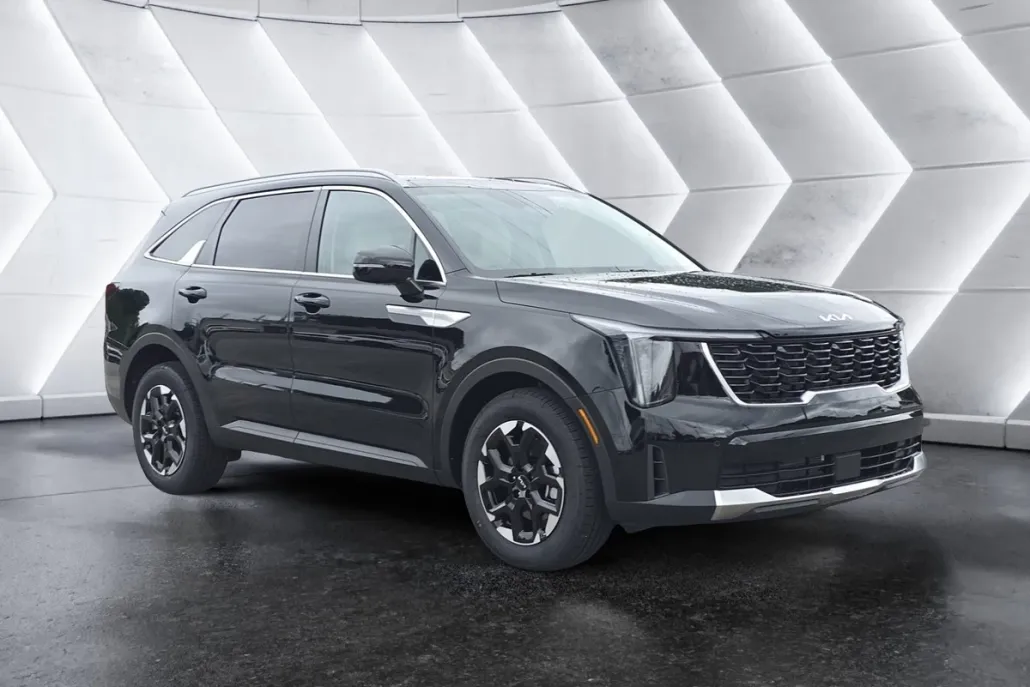 2025 Kia Sorento S photo 1