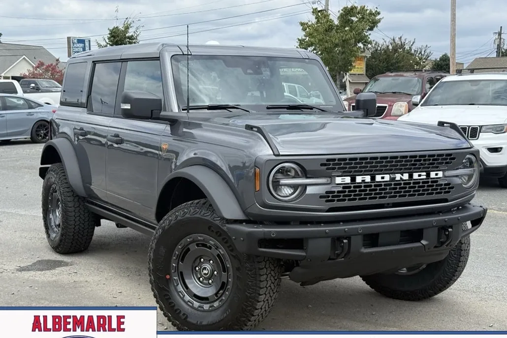 2025 Ford Bronco Badlands photo 1