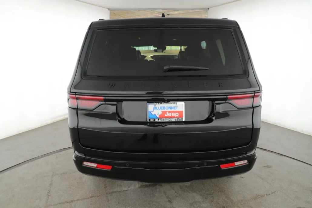 2024 Jeep Wagoneer Series II Carbide photo 1