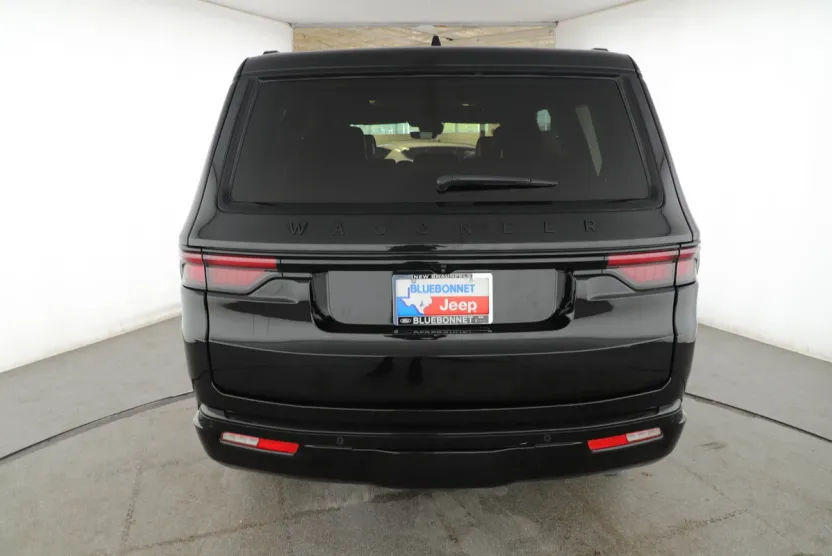 2024 Jeep Wagoneer Series II Carbide photo 1