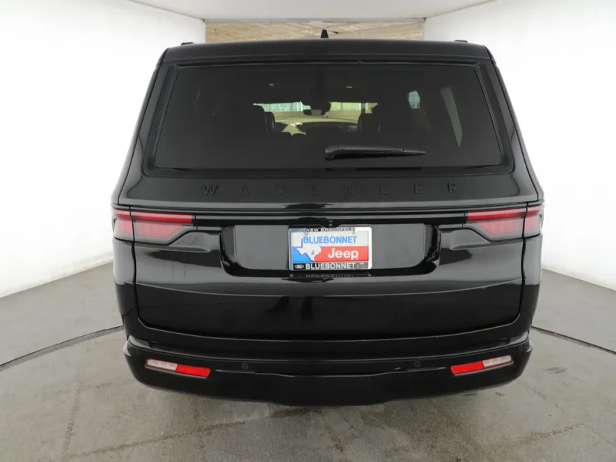 2024 Jeep Wagoneer Series II Carbide photo 1