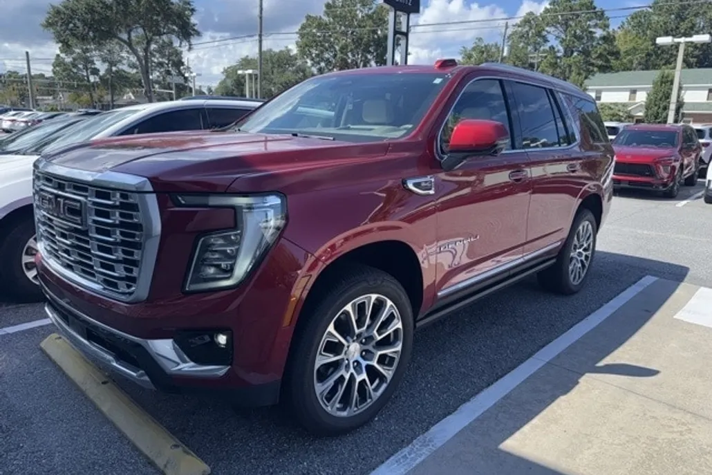 2025 Gmc Yukon Denali photo 1