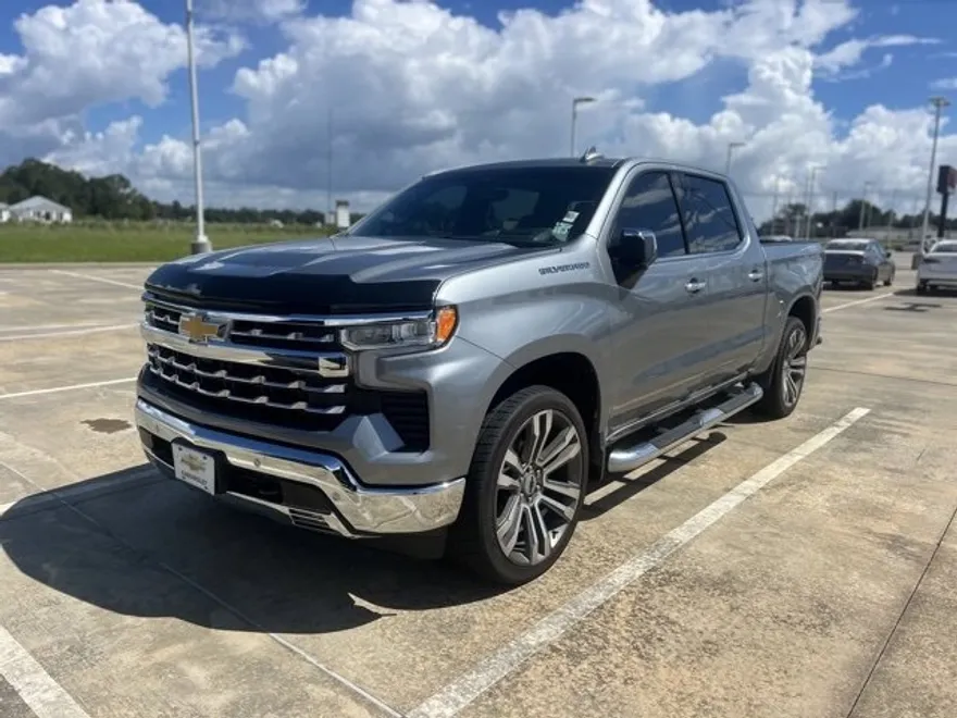 2024 Chevrolet Silverado 1500 LTZ photo 1