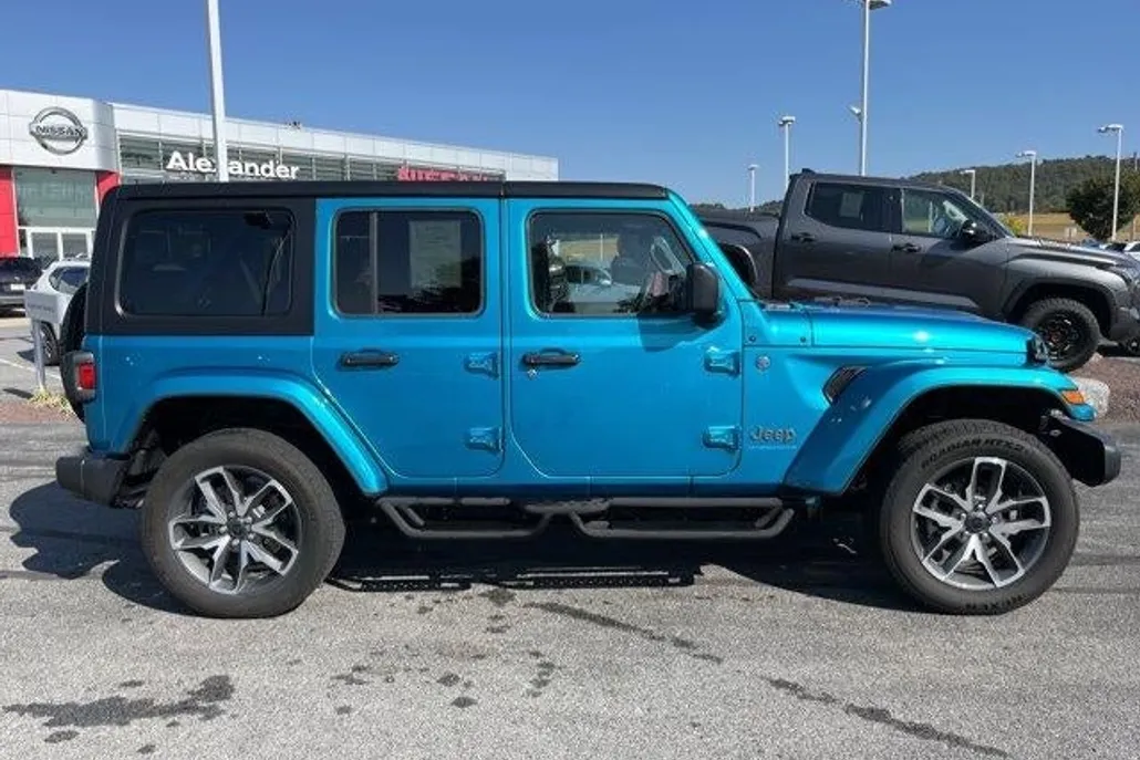 2024 Jeep Wrangler 4xe Sport S photo 1