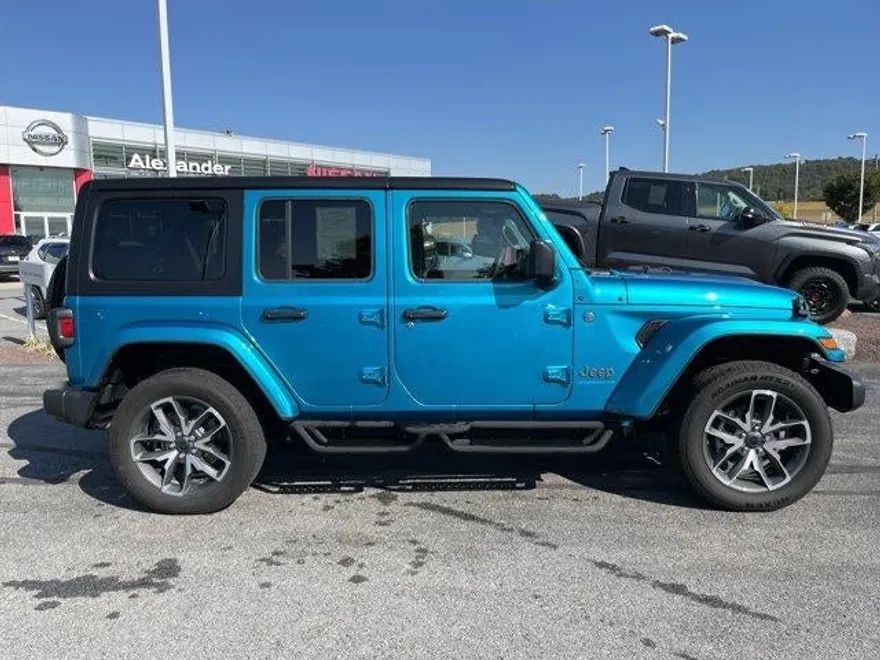 2024 Jeep Wrangler 4xe Sport S photo 1