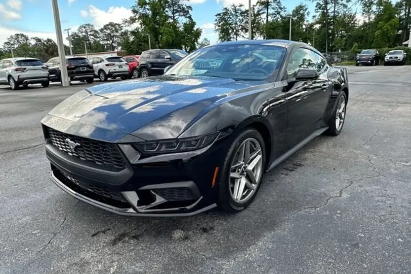 2025 Ford Mustang EcoBoost Premium photo 1