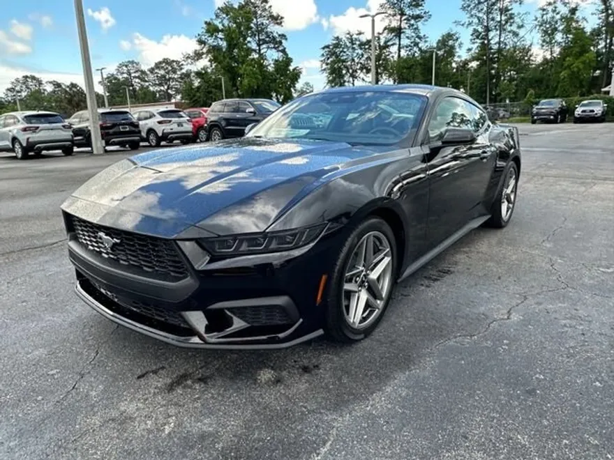 2025 Ford Mustang EcoBoost Premium photo 1