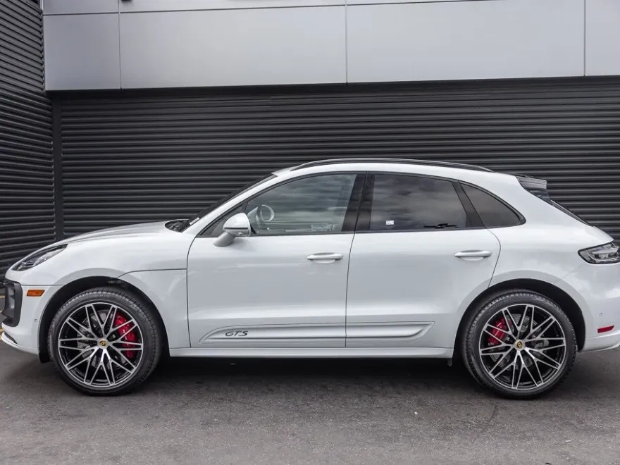 2024 Porsche Macan GTS photo 1