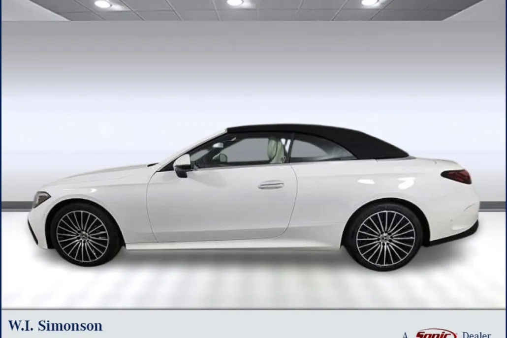 2025 Mercedes Benz CLE 300 4MATIC photo 1