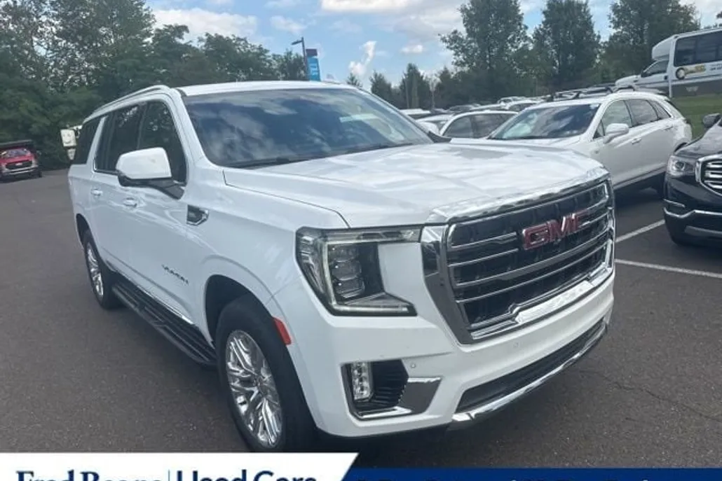 2023 Gmc Yukon XL SLT photo 1