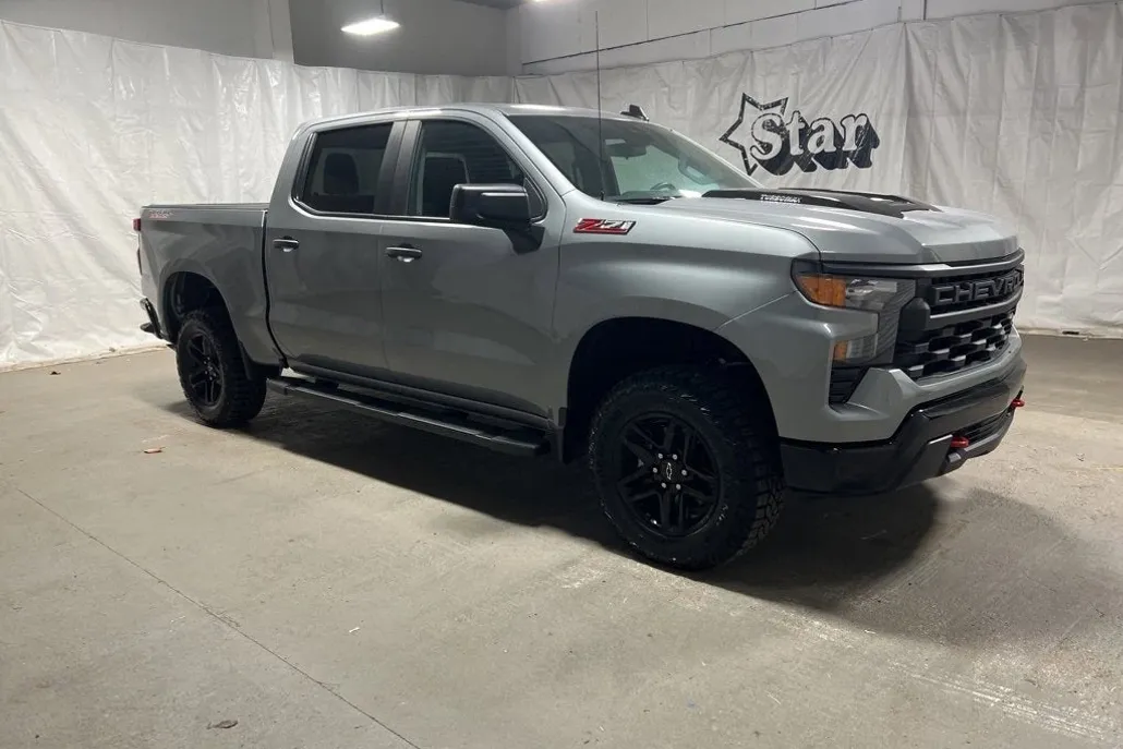 2025 Chevrolet Silverado 1500 Custom Trail Boss photo 1