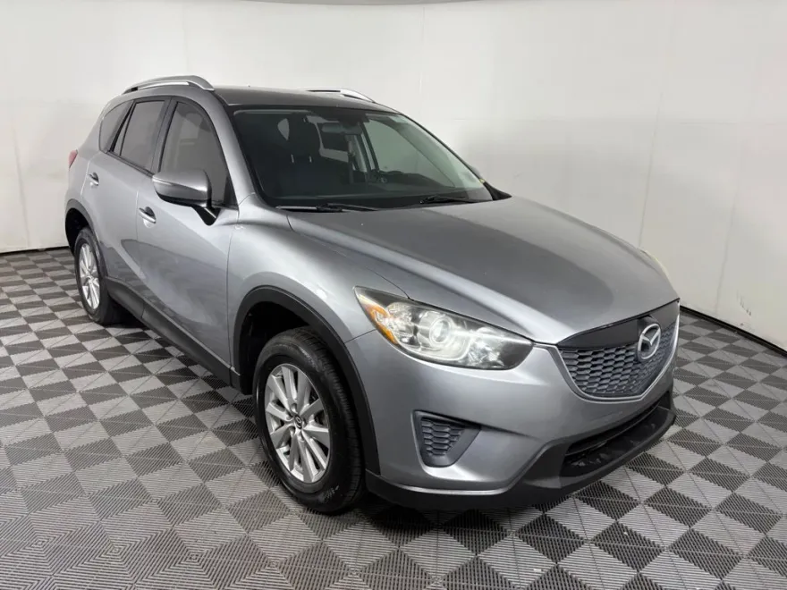 2015 Mazda CX-5 Sport photo 1