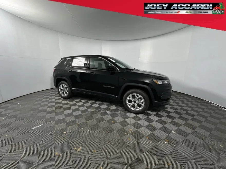2025 Jeep Compass Sport photo 1