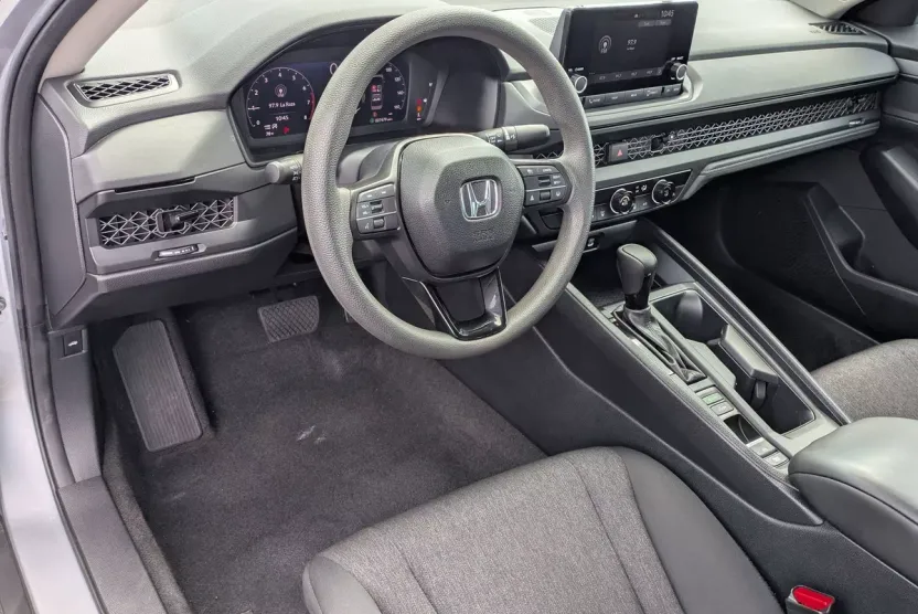 2024 Honda Accord 1.5T LX photo 1