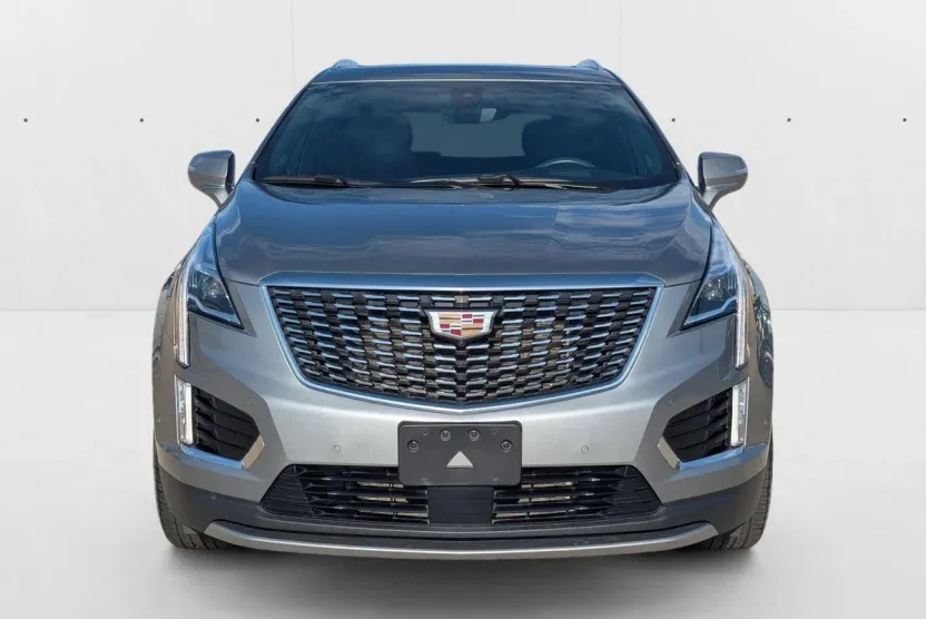 2023 Cadillac XT5 Platinum Premium Luxury photo 1