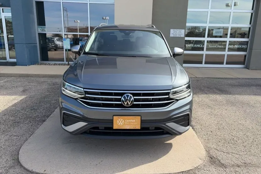 2024 Volkswagen Tiguan Wolfsburg Edition photo 1