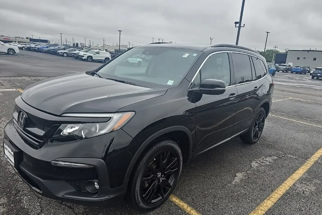 2022 Honda Pilot Special Edition photo 1