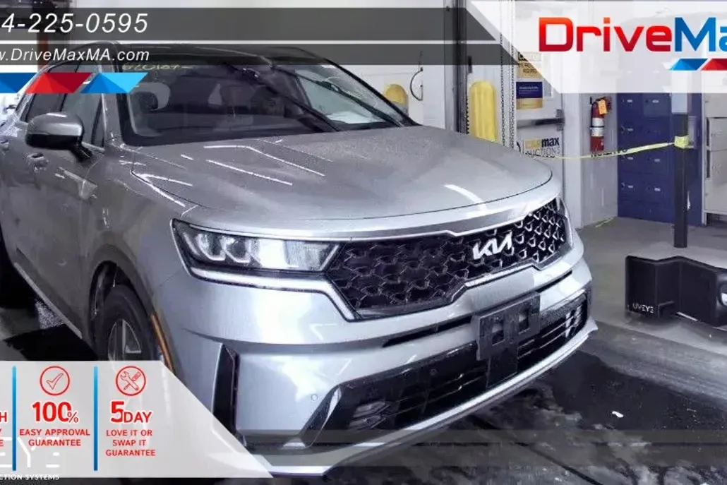 2022 Kia Sorento Hybrid EX photo 1