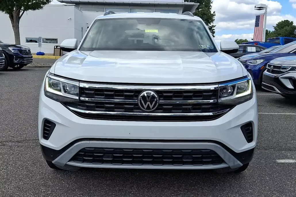 2022 Volkswagen Atlas V6 SE Technology photo 1