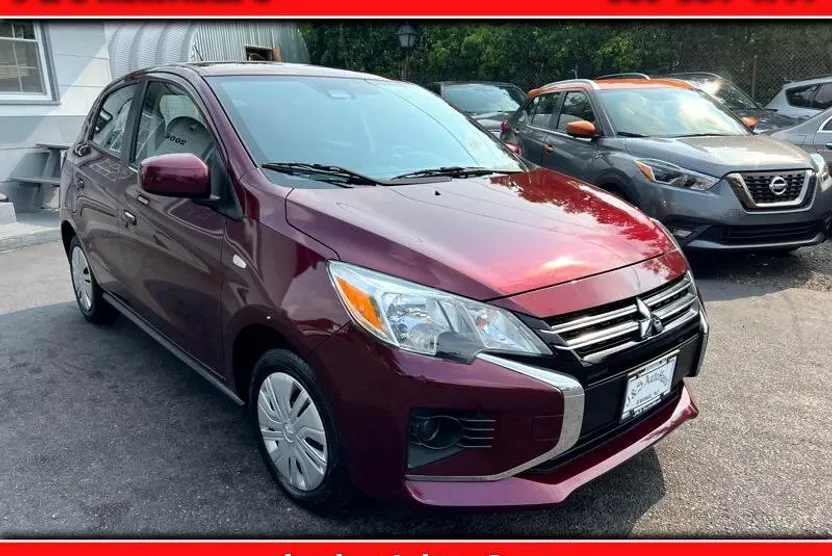2024 Mitsubishi Mirage ES photo 1