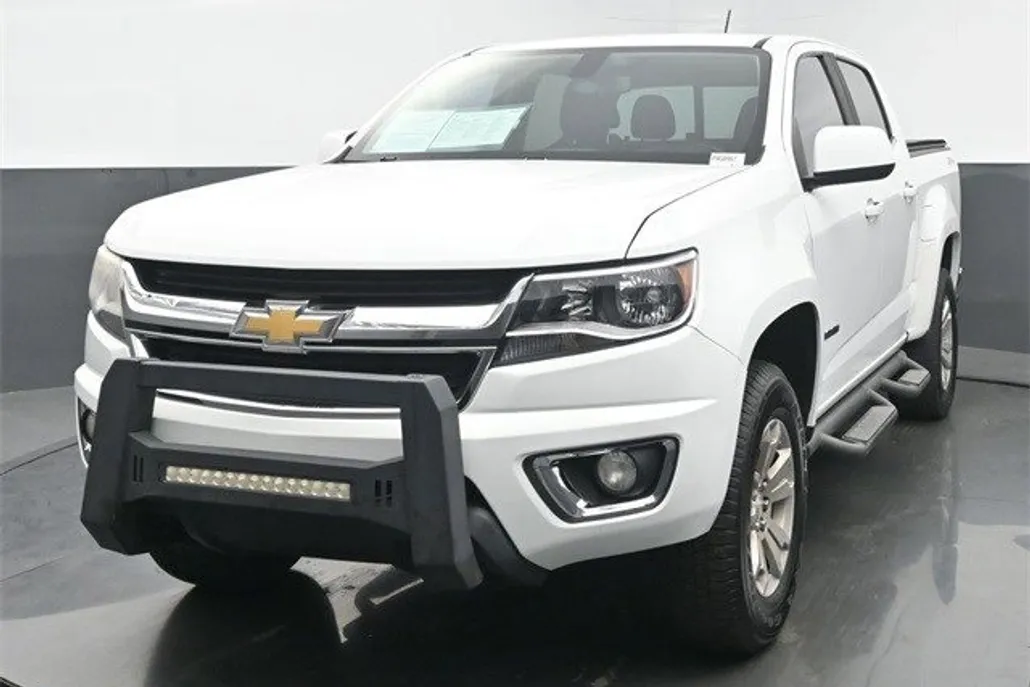 2017 Chevrolet Colorado LT photo 1