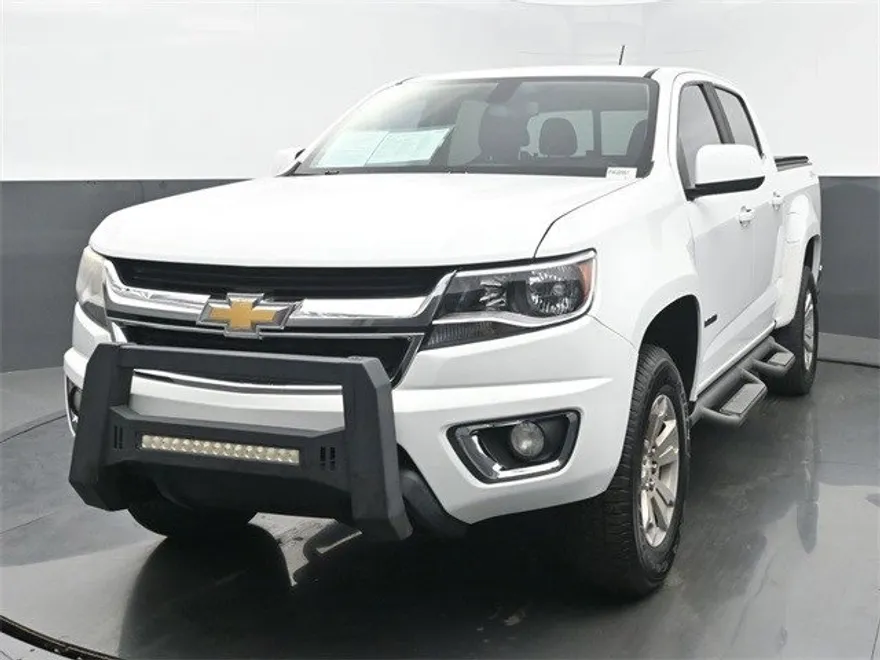 2017 Chevrolet Colorado LT photo 1