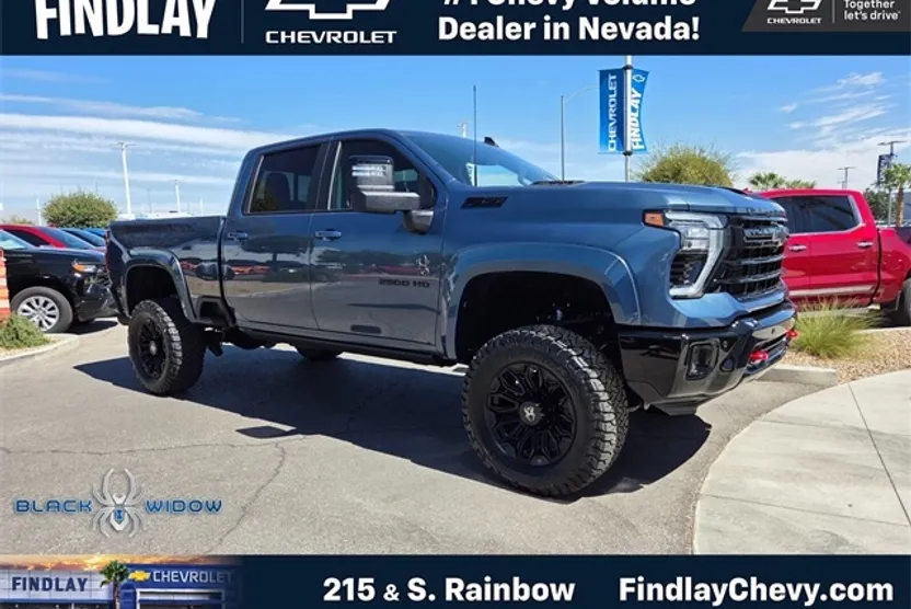 2025 Chevrolet Silverado 2500HD LT photo 1