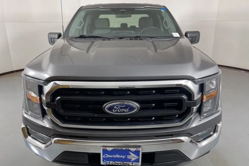 2023 Ford F-150 XLT photo 1