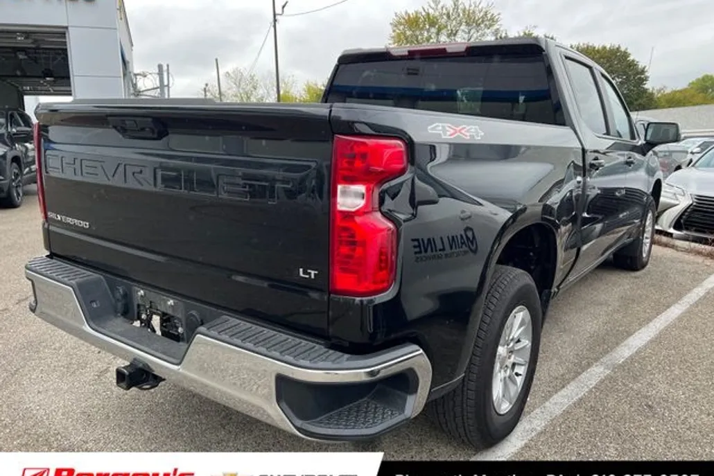 2025 Chevrolet Silverado 1500 LT photo 1