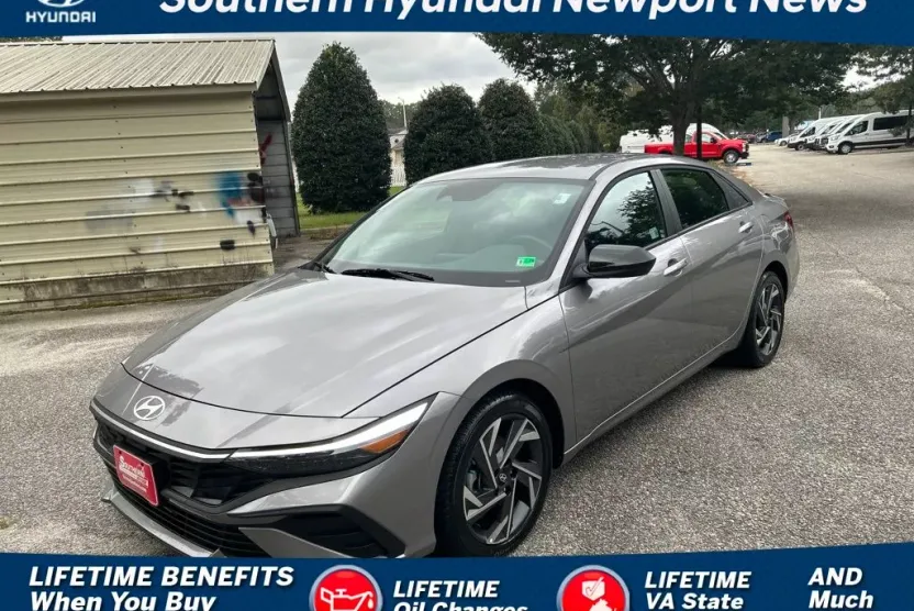 2025 Hyundai Elantra SEL Sport photo 1