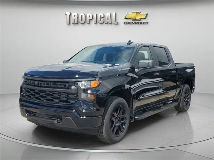 2026 Chevrolet Silverado 1500 Custom photo 1