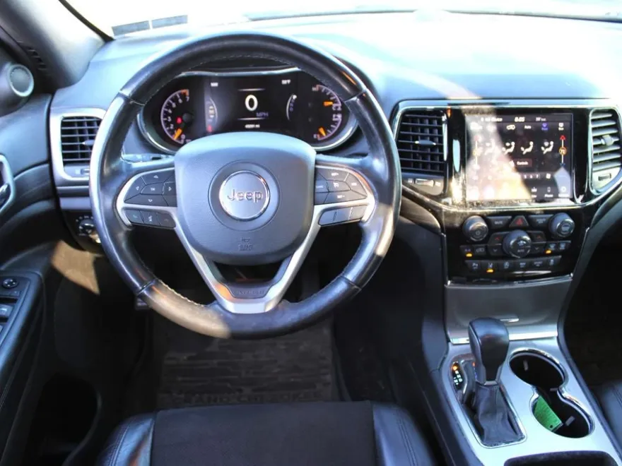 2021 Jeep Grand Cherokee Laredo X photo 1