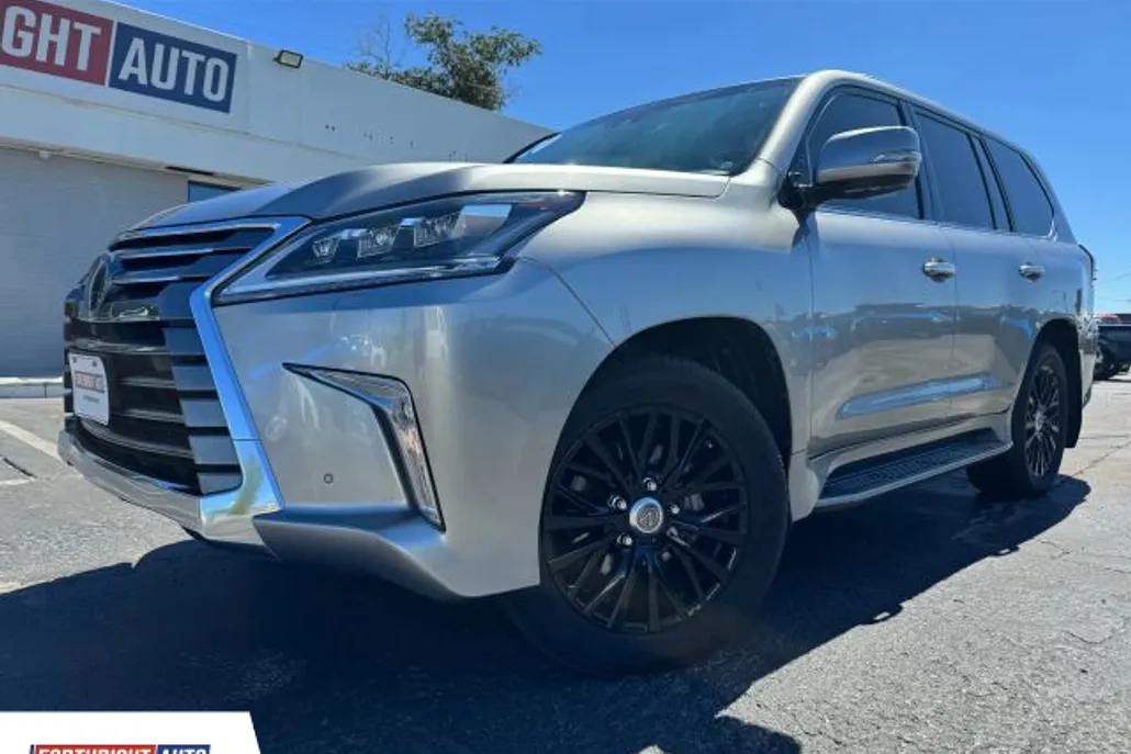 2020 Lexus LX 570 photo 1