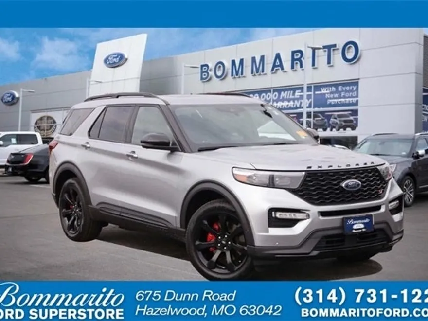 2022 Ford Explorer ST photo 1