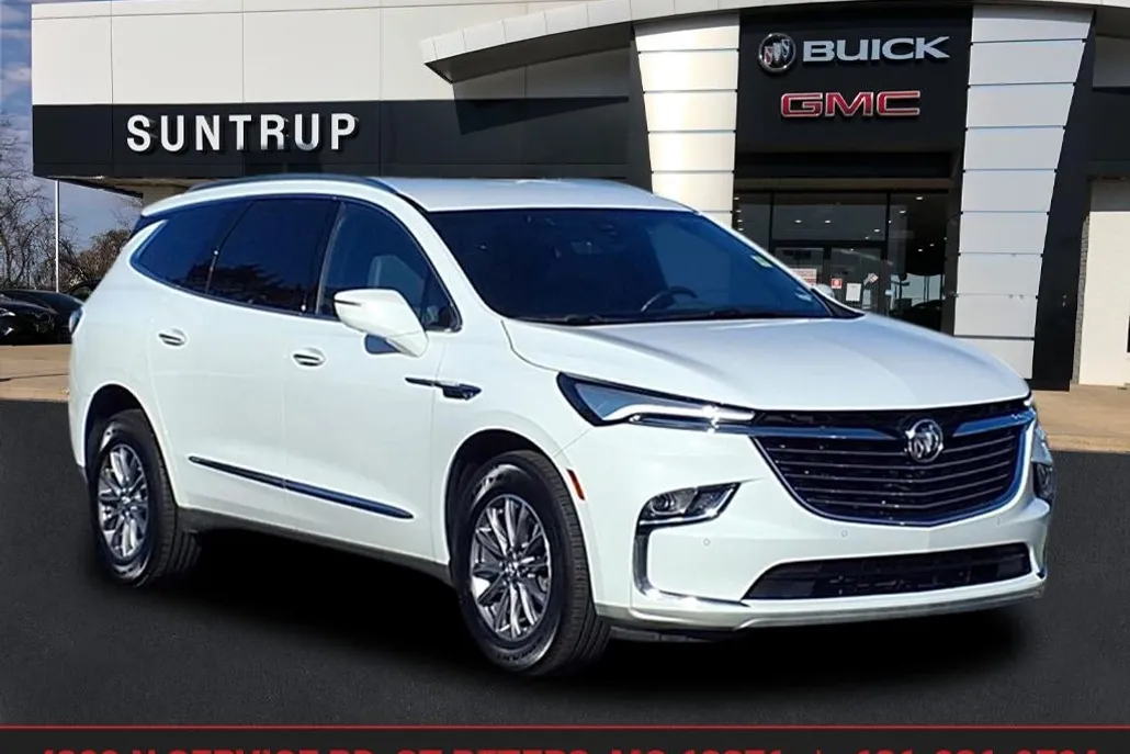 2024 Buick Enclave Premium photo 1