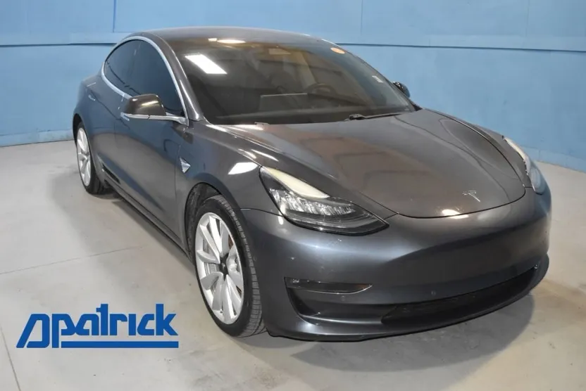 2018 Tesla Model 3 Mid Range photo 1