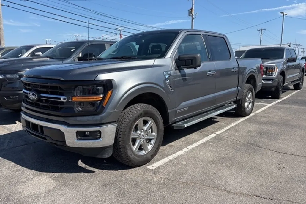 2024 Ford F-150 XLT photo 1