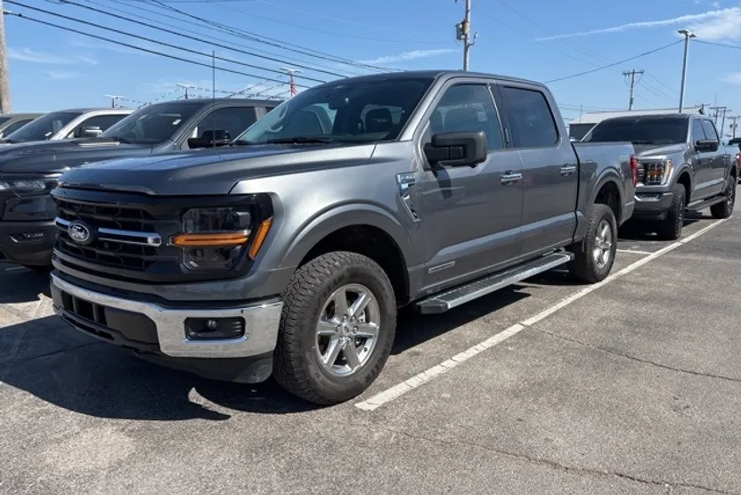 2024 Ford F-150 XLT photo 1