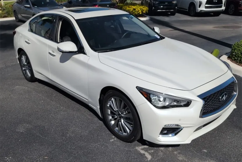2024 Infiniti Q50 LUXE photo 1