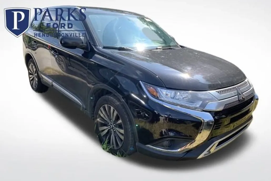 2019 Mitsubishi Outlander ES photo 1