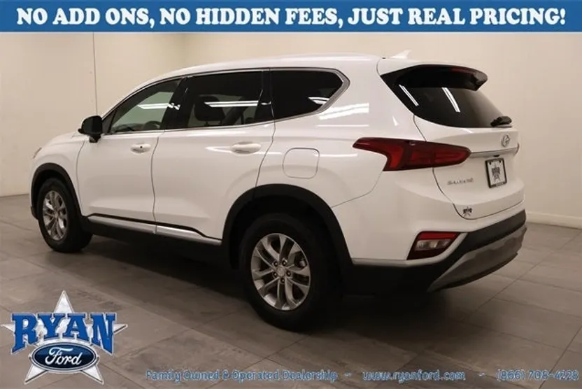 2019 Hyundai Santa Fe SEL photo 1