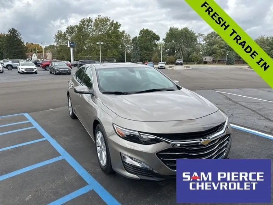 2022 Chevrolet Malibu 1LT photo 1