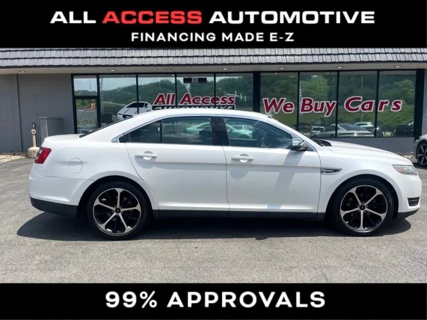 2015 Ford Taurus Limited photo 1
