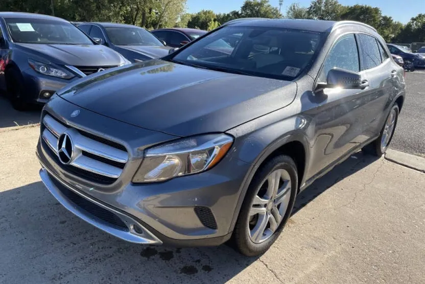 2017 Mercedes Benz GLA 250 photo 1