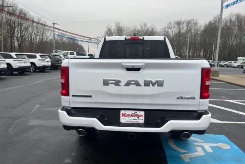 2025 Ram 1500 Big Horn Lone Star photo 3