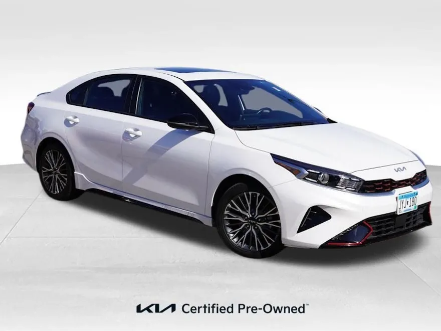 2023 Kia Forte GT-Line photo 1