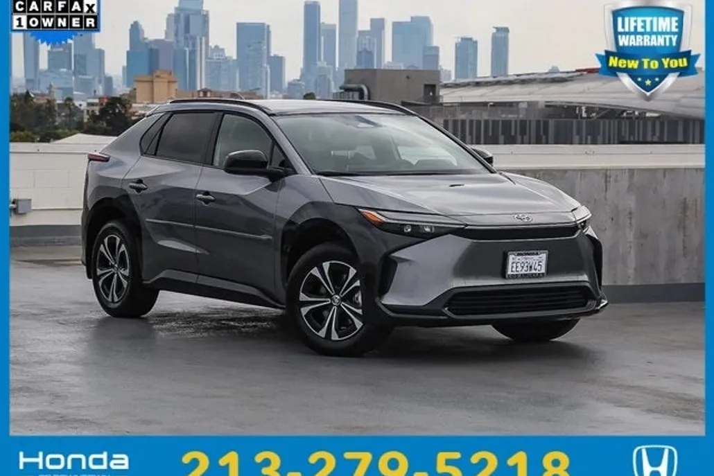 2025 Toyota bZ4X XLE photo 1
