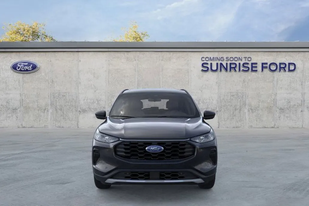 2025 Ford Escape ST-Line photo 1