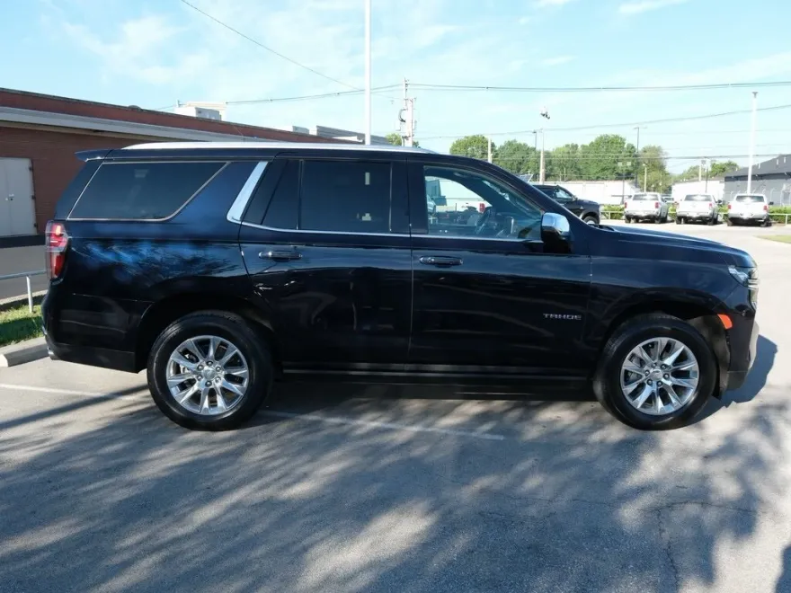 2022 Chevrolet Tahoe Premier photo 1