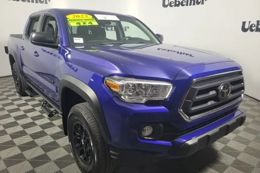 2023 Toyota Tacoma SR5 Double Cab V6 photo 1